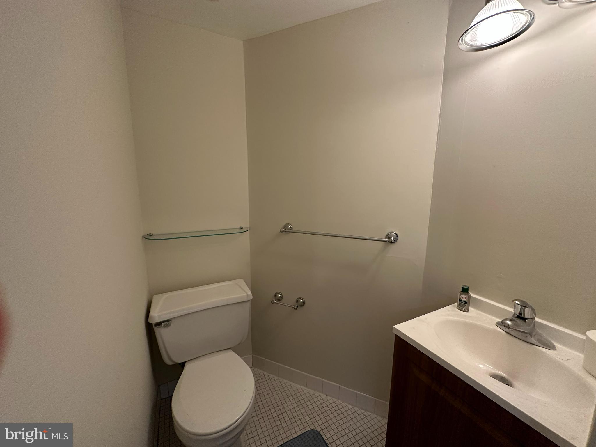 903 Cable Hill Drive, Unit TYPE Springfield, PA 19064 - Photo 10 of 20 Convenient 1st floor Powder Room
