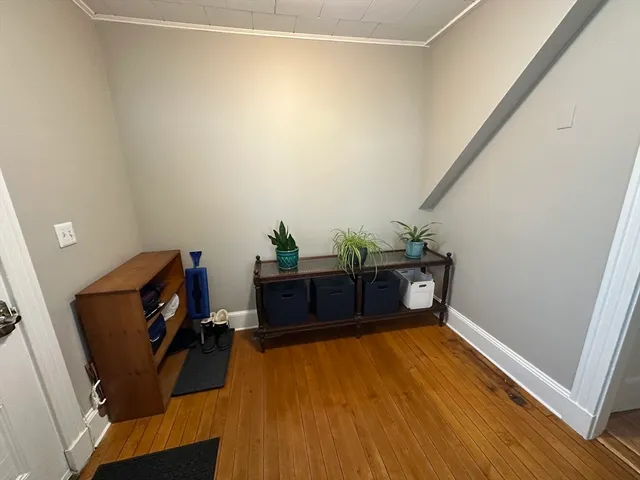 $1,950 | 11 Crescent Avenue, Unit 11, Norwood, MA 02062