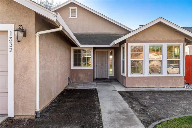 $450,000 | 1332 Bluejay Way, Modesto, CA 95351