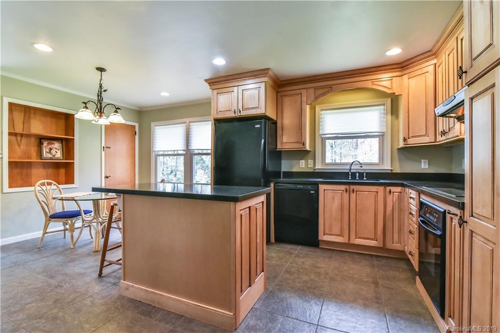435 Rowland Rd. Swannanoa, NC 28778 - Photo 12 of 30 Gallery Image 12
