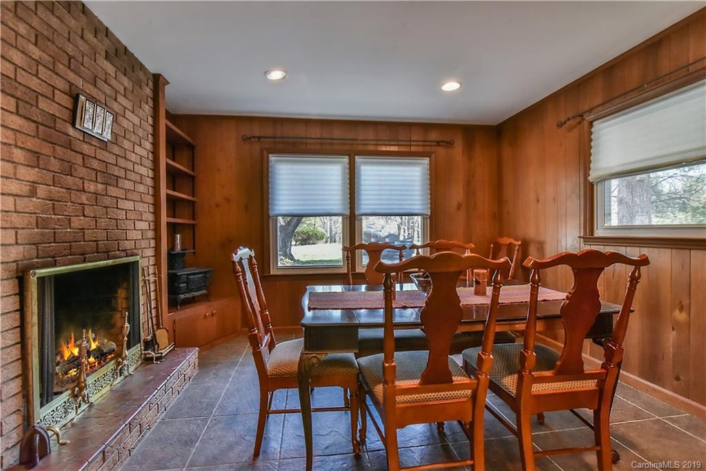 435 Rowland Rd. Swannanoa, NC 28778 - Photo 16 of 30 Gallery Image 16