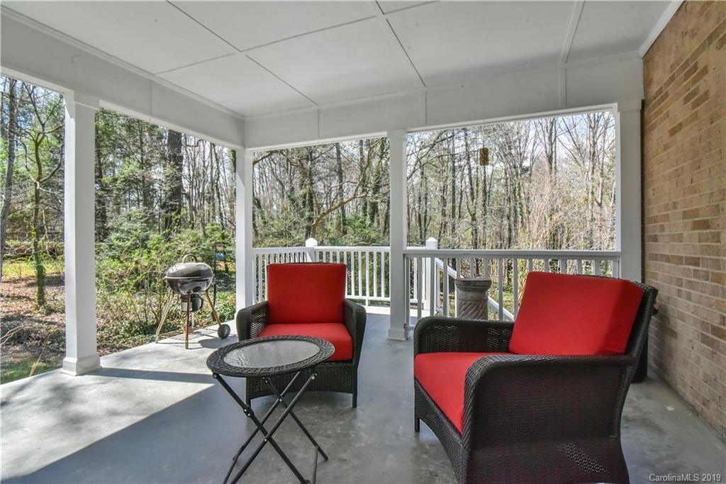435 Rowland Rd. Swannanoa, NC 28778 - Photo 9 of 30 Gallery Image 9