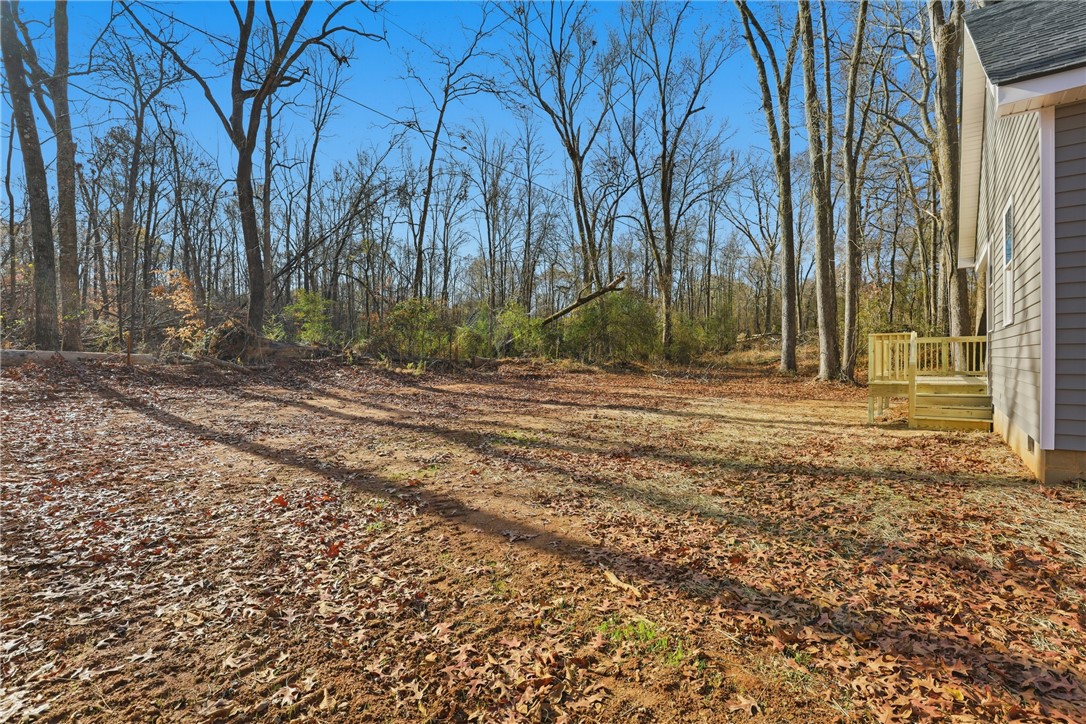 216 Cloverhill Drive Anderson, SC 29624 - Photo 39 of 39 Side Yard
