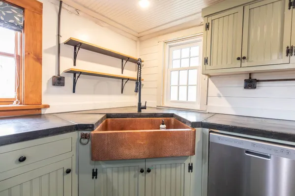 $575,000 | 395 Ashby Road, New Ipswich, NH 03071