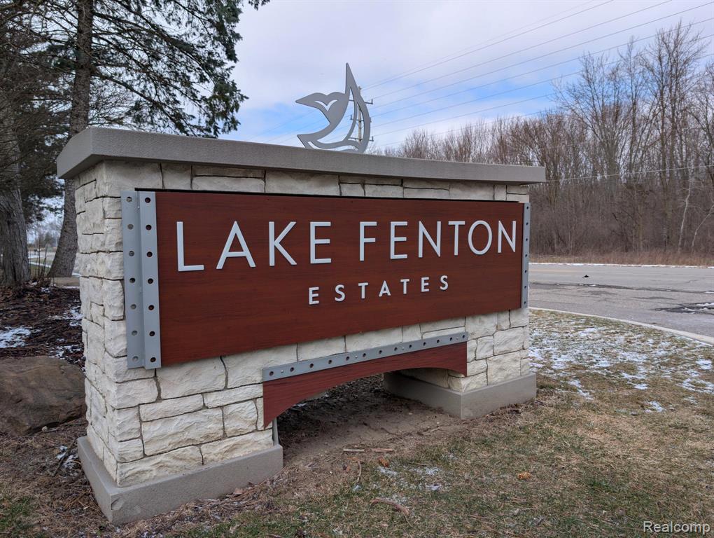 11413 Harbor Cove Fenton, MI 48430 - Photo 18 of 18