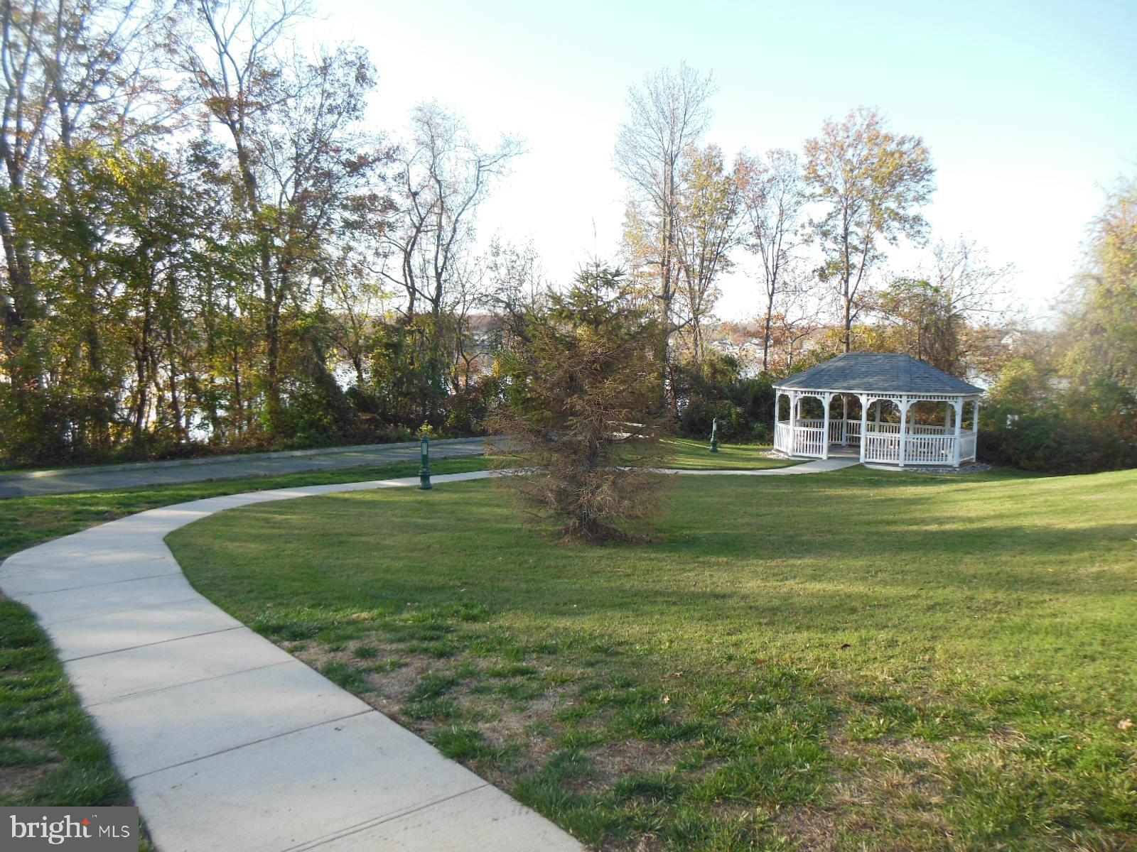 21 Fox Court Delanco, NJ 08075 - Photo 22 of 23 Grounds facing Delaware River