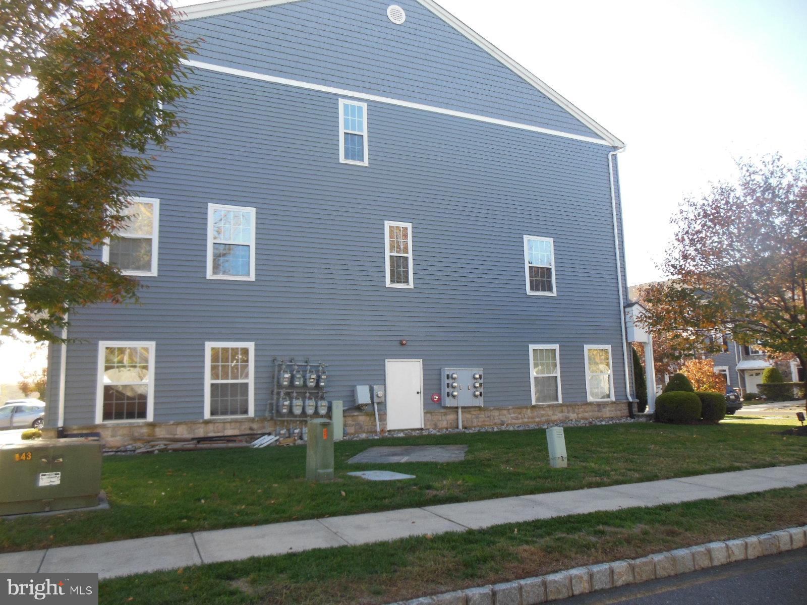 21 Fox Court Delanco, NJ 08075 - Photo 3 of 23 Side