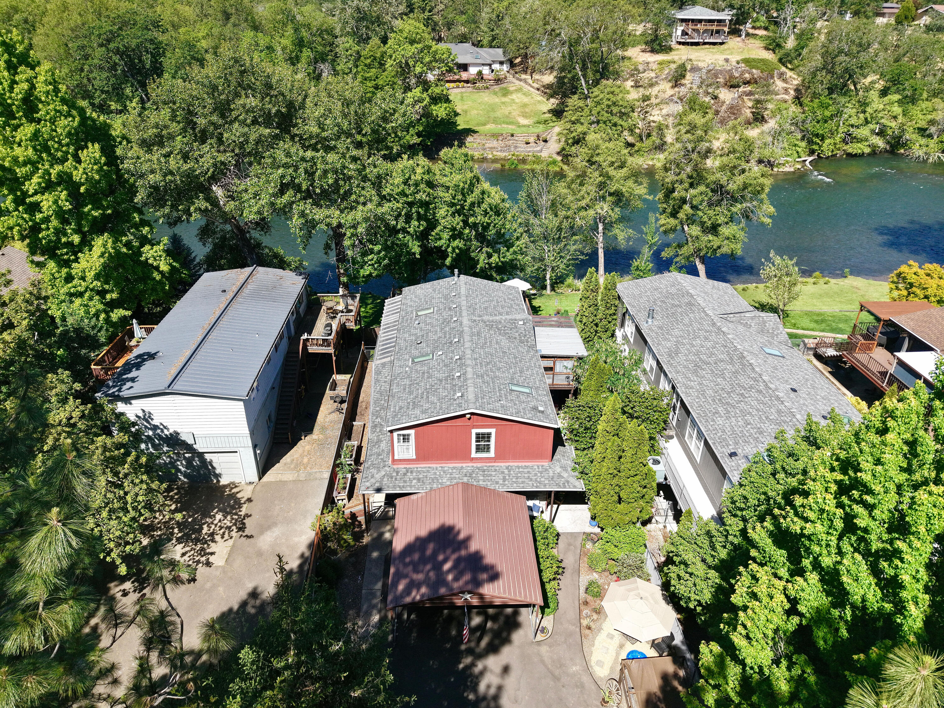 150 Castaline Place Shady Cove, OR 97539 - Photo 68 of 83 Aerial