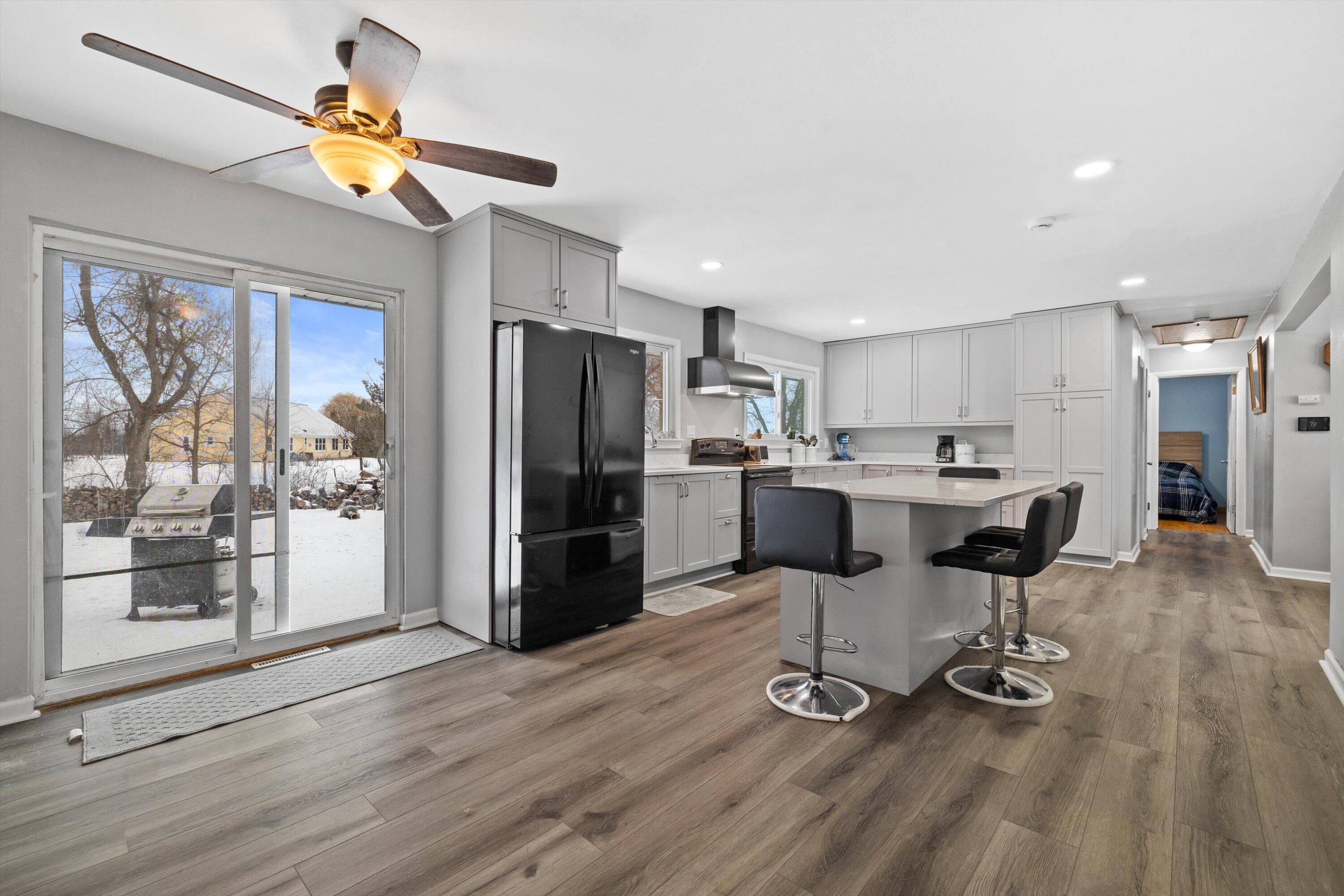 W124S8276 North Cape Road Muskego, WI 53150 - Photo 10 of 44 Kitchen