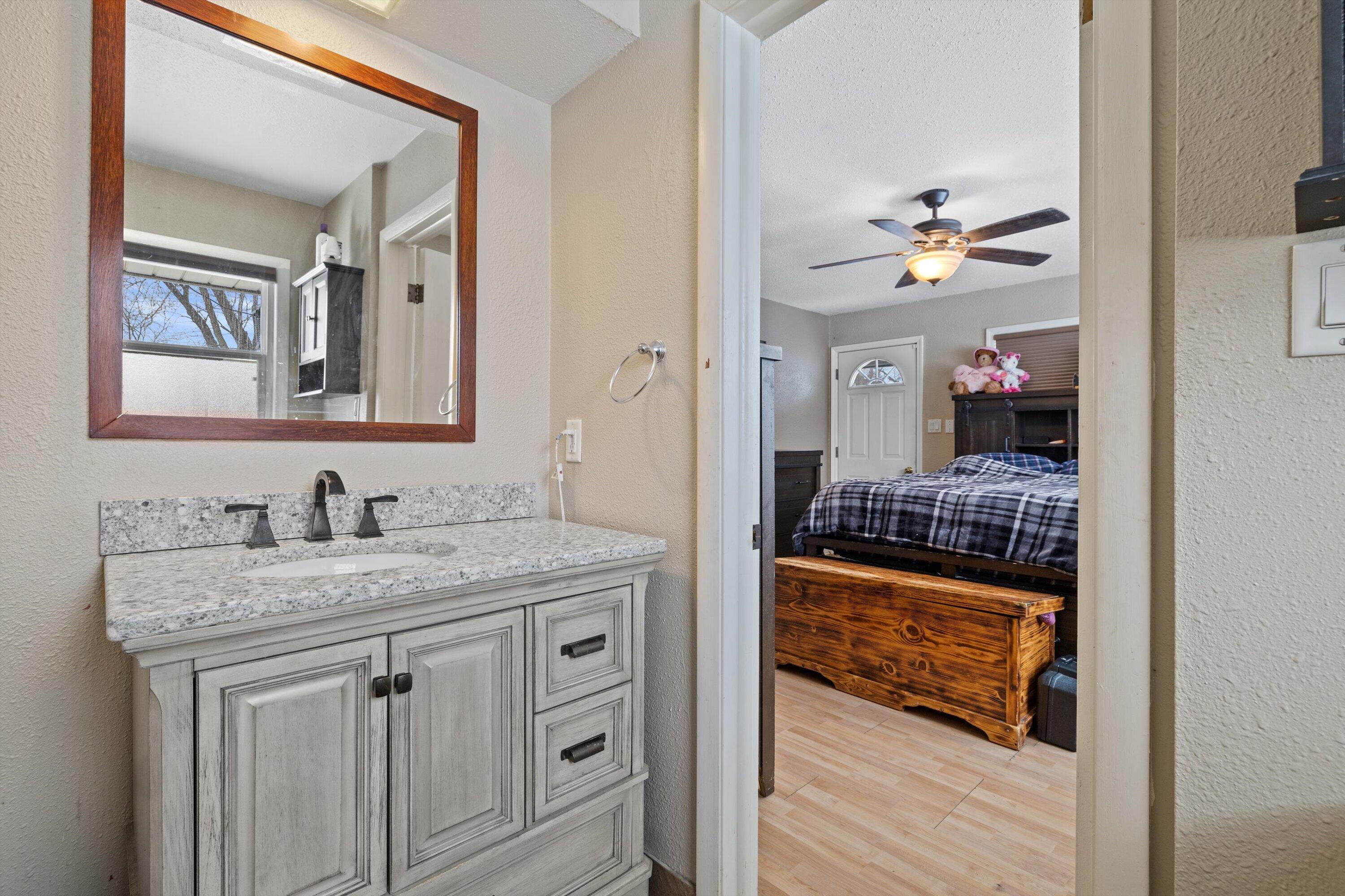 W124S8276 North Cape Road Muskego, WI 53150 - Photo 15 of 44 Master Bath