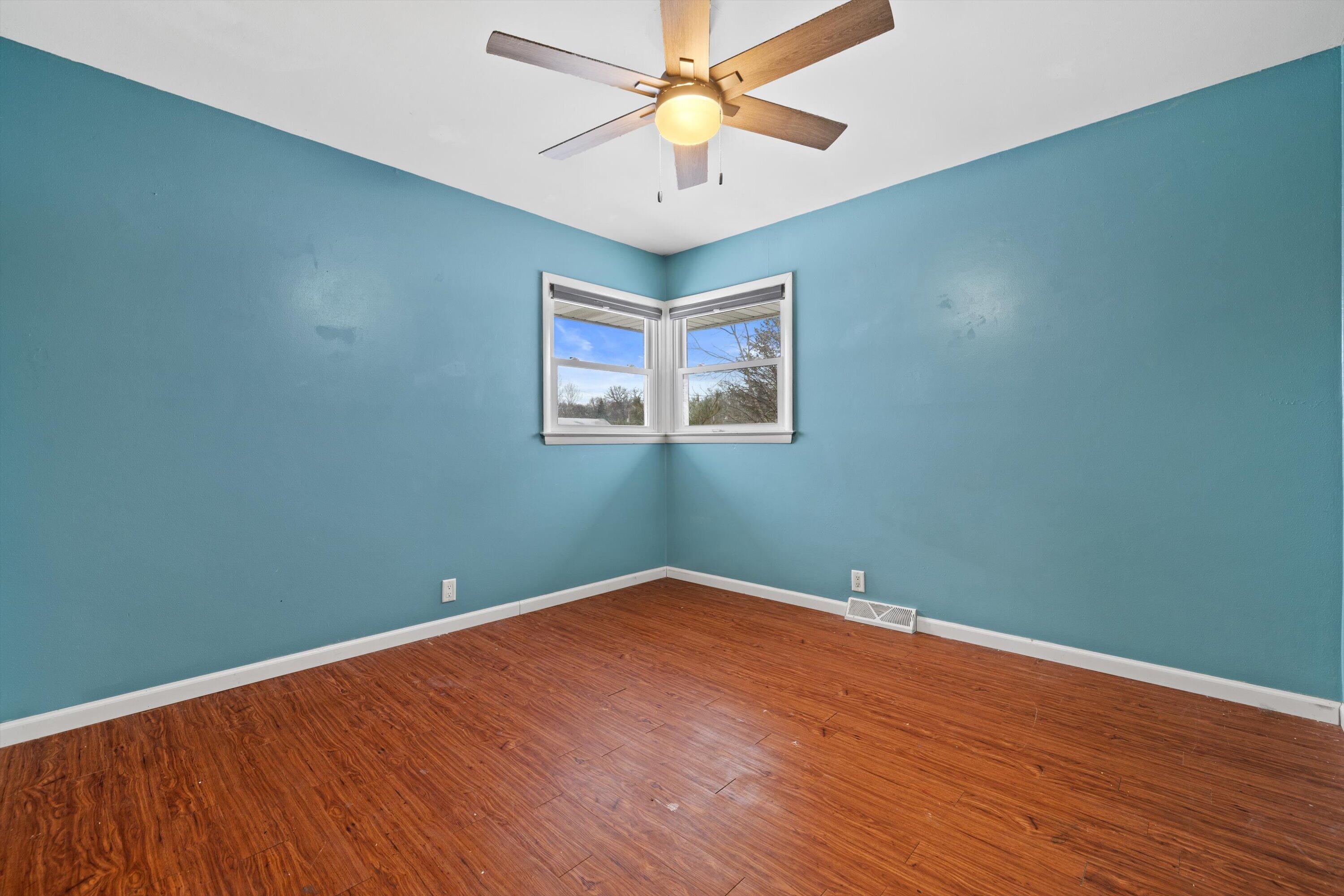 W124S8276 North Cape Road Muskego, WI 53150 - Photo 20 of 44 Bedroom 3