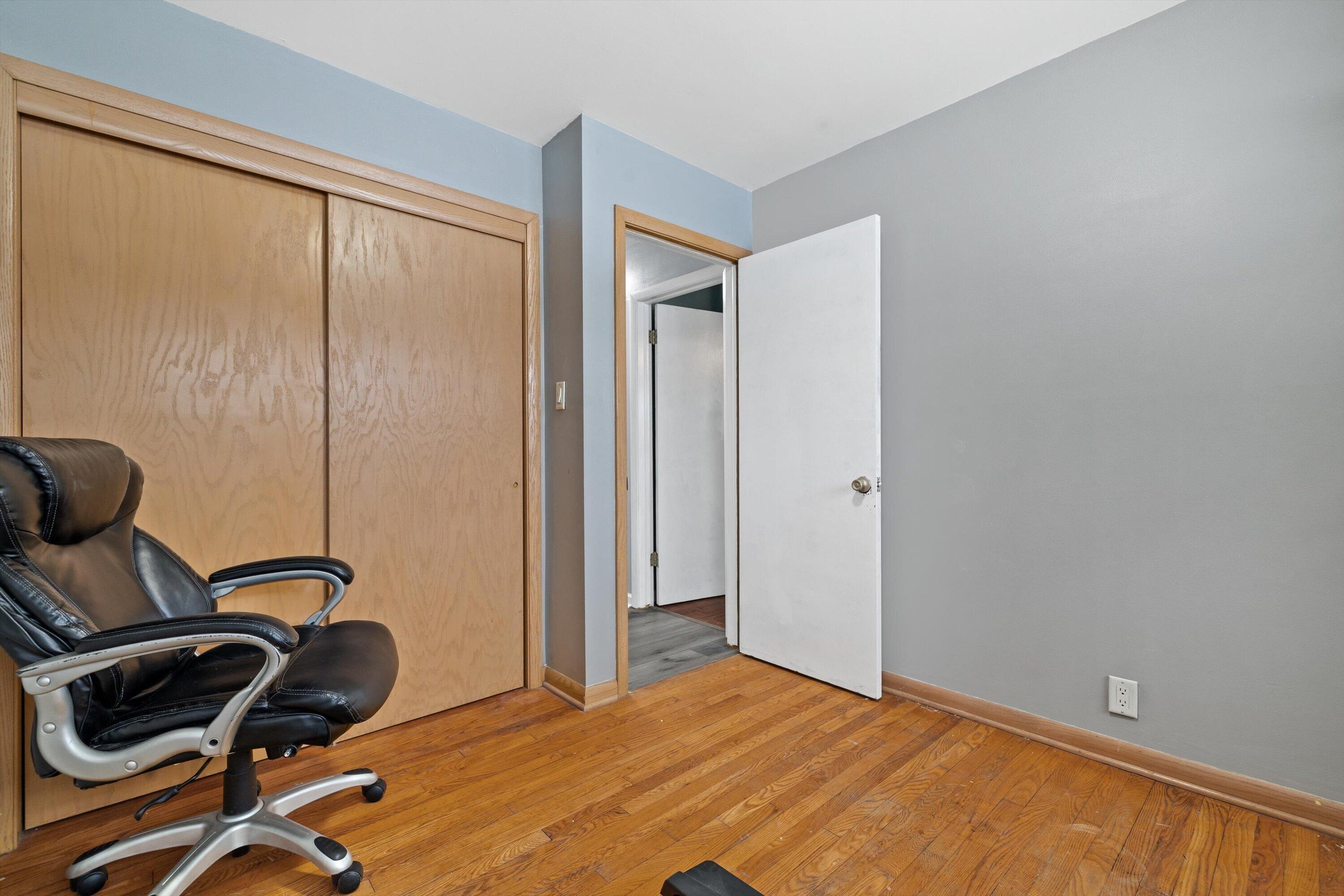 W124S8276 North Cape Road Muskego, WI 53150 - Photo 23 of 44 Bedroom 4