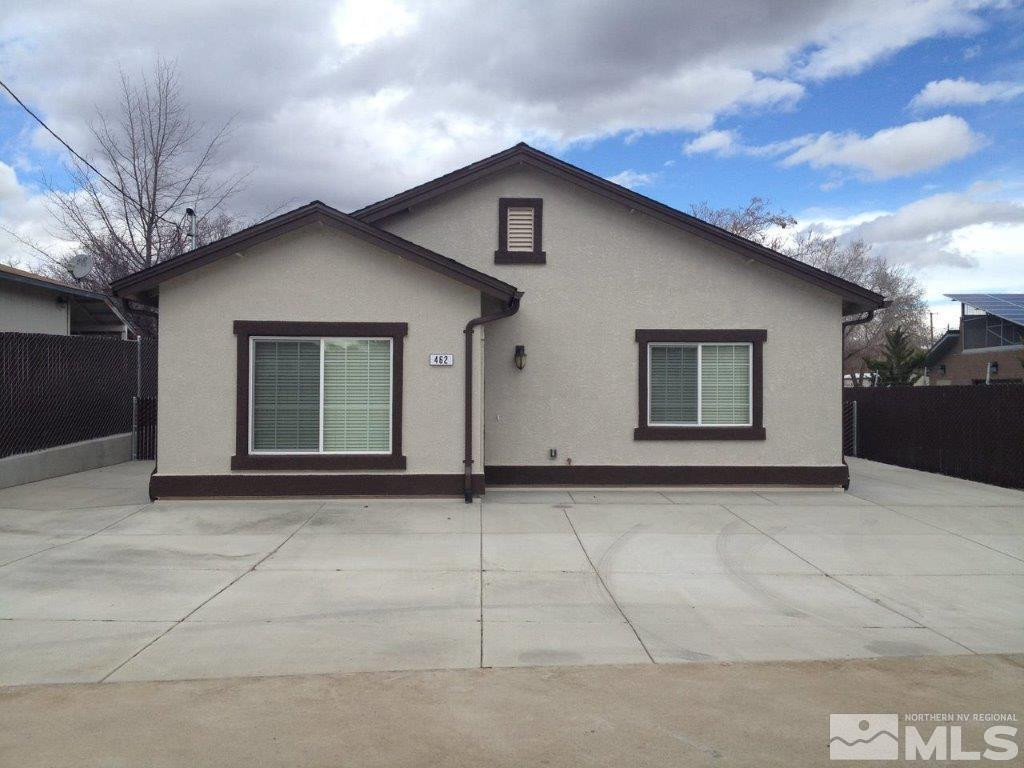 462 Laurel Street Reno, NV 89512 - Photo 9 of 16 a view of backyard of house