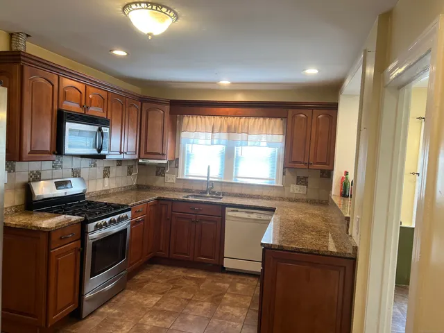 $595,000 | 40 Bellevue Road, New Haven, CT 06511