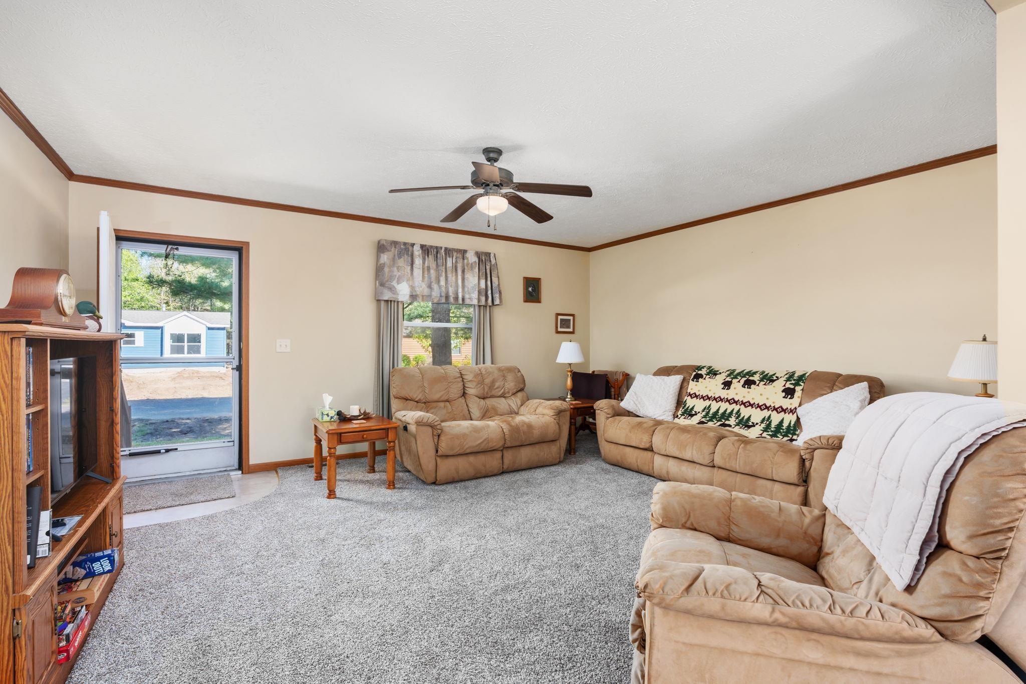 249 Berry Lane Wisconsin Dells, WI 53965 - Photo 3 of 27