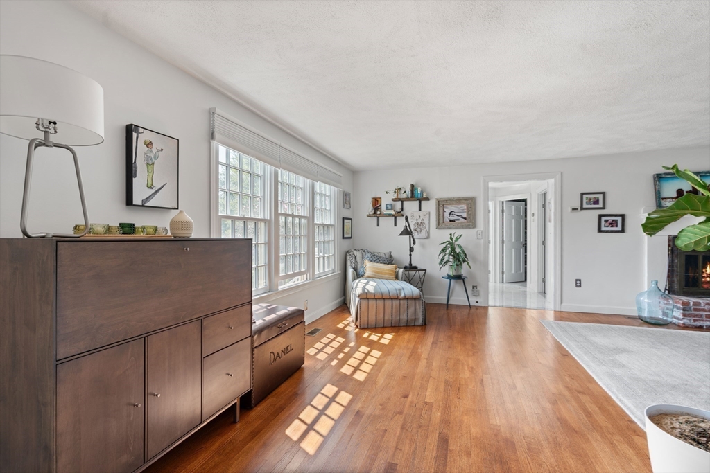 150 Dakin Road Sudbury, MA 01776 - Photo 10 of 35 Gallery Image 10