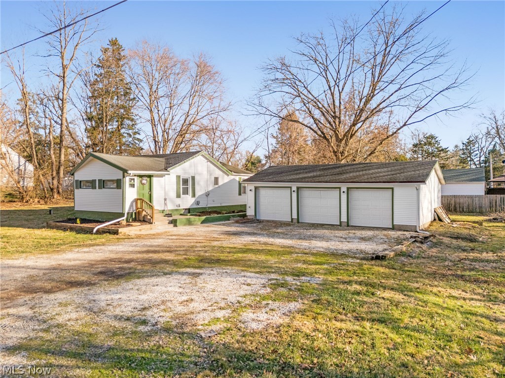 368 Jarvis Road Akron, OH 44319 - Photo 1 of 32