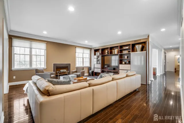 $1,749,990 | 49 Summit Drive, East Brunswick, NJ 08816