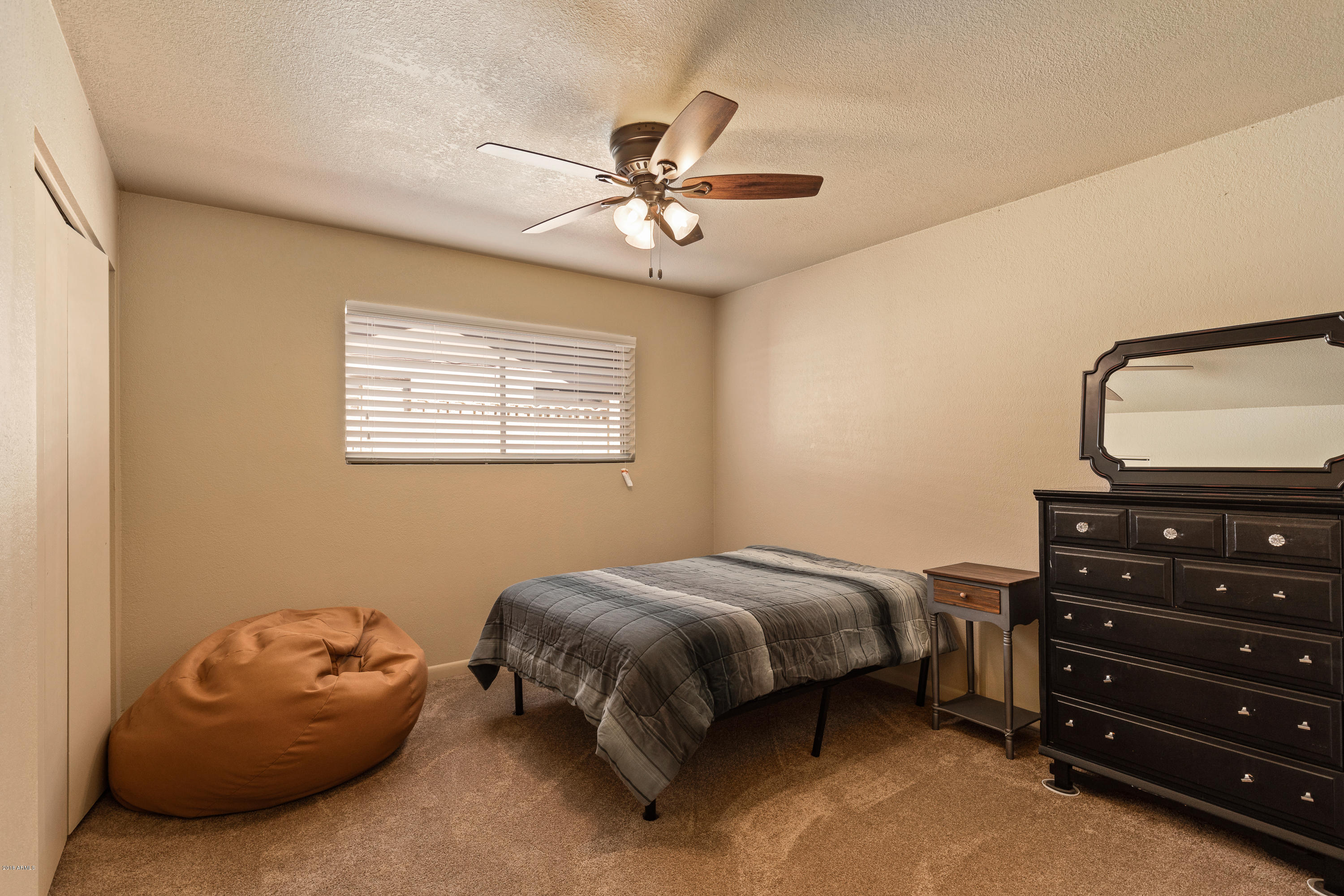 349 East Deepdale Road Phoenix, AZ 85022 - Photo 18 of 25 018_Guest Room