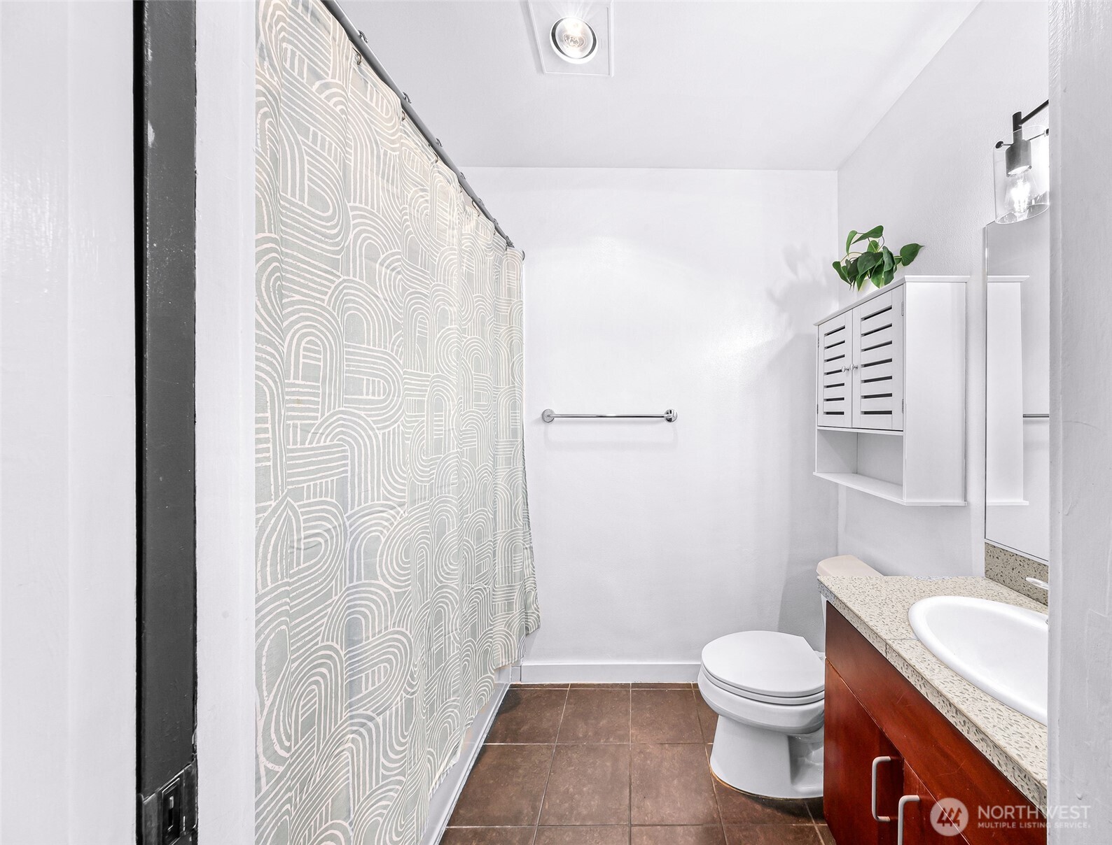 655 Crockett Street, Unit B304 Seattle, WA 98109 - Photo 18 of 32