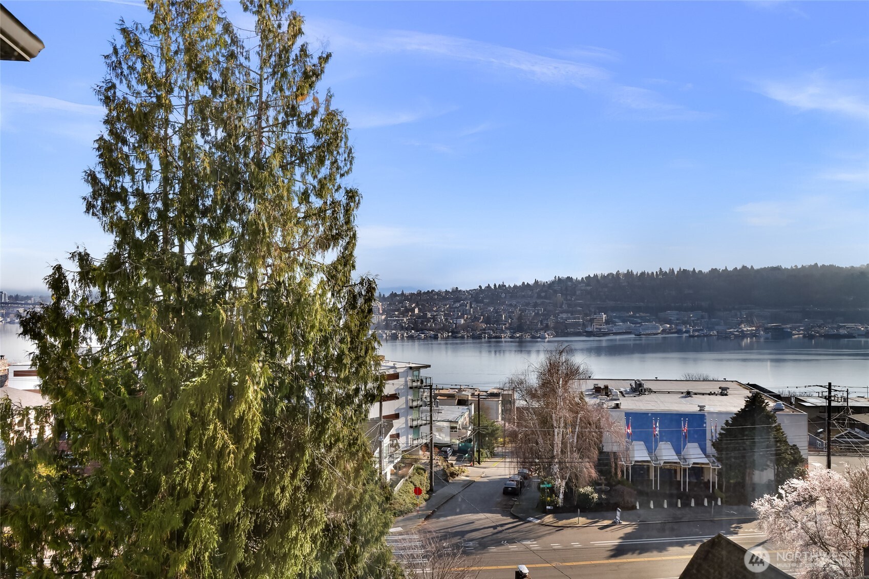655 Crockett Street, Unit B304 Seattle, WA 98109 - Photo 19 of 32