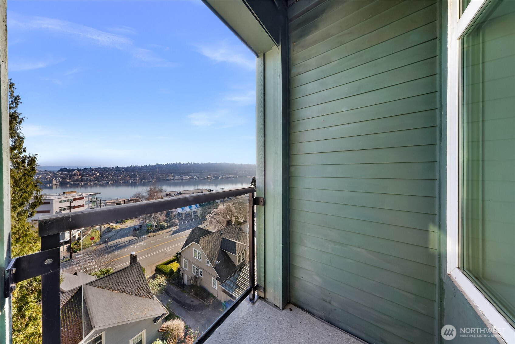 655 Crockett Street, Unit B304 Seattle, WA 98109 - Photo 20 of 32