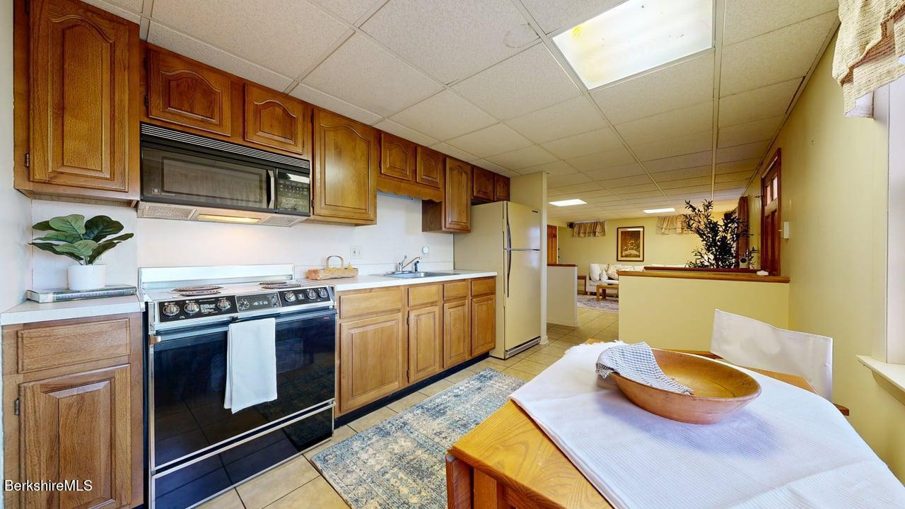 612 East New Lenox Road Pittsfield, MA 01201 - Photo 34 of 43 Inlaw Kit 4