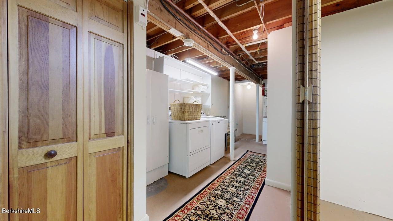 612 East New Lenox Road Pittsfield, MA 01201 - Photo 38 of 43 Laundry 2