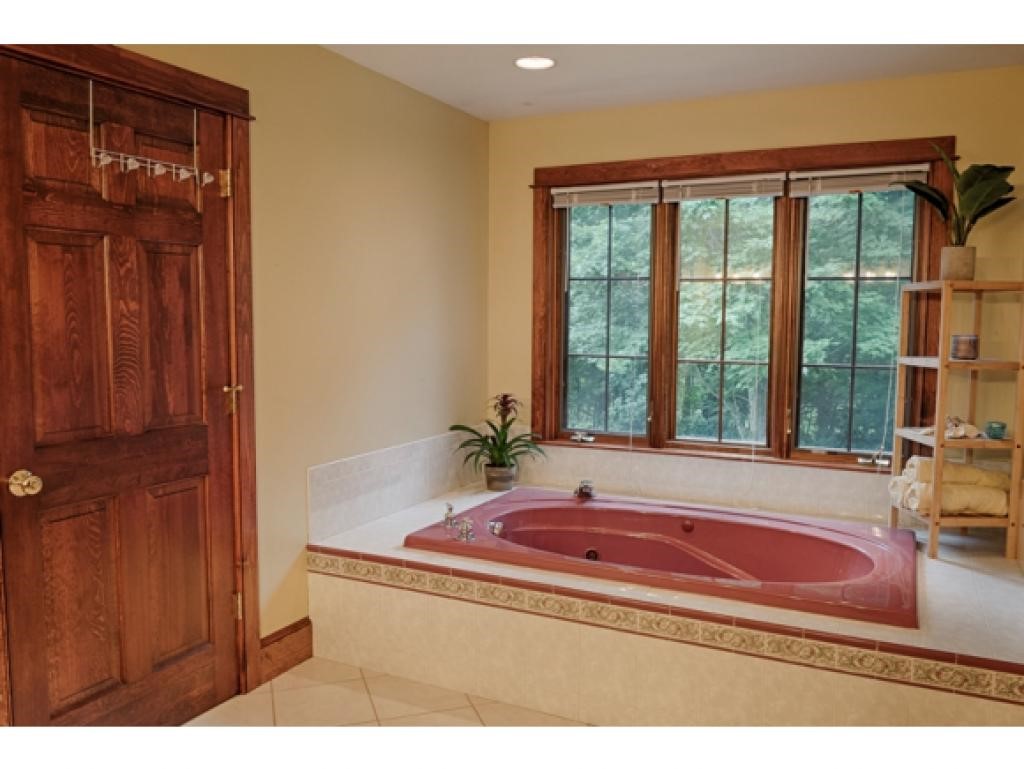 261 Chapman Road Keene, NH 03431 - Photo 19 of 33