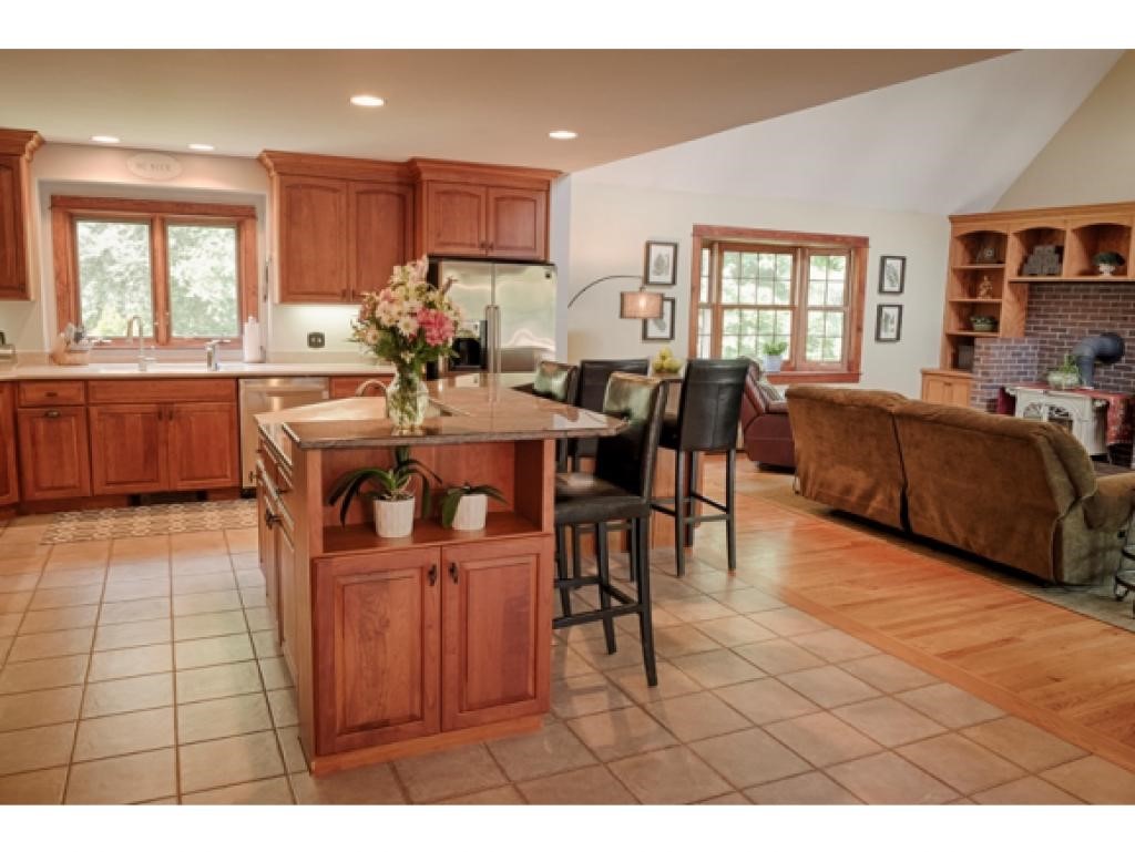 261 Chapman Road Keene, NH 03431 - Photo 4 of 33