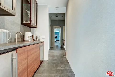 $13,495,000 | 1049 Loma Vista Drive, Beverly Hills, CA 90210