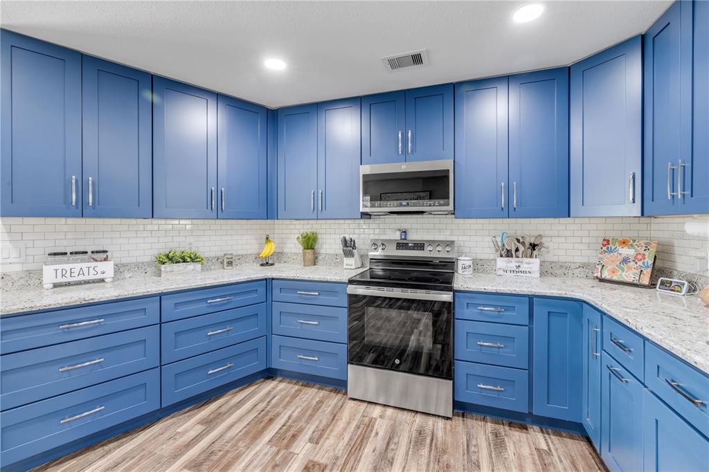 2711 Pine Tree Drive Edgewater, FL 32141 - Photo 26 of 50