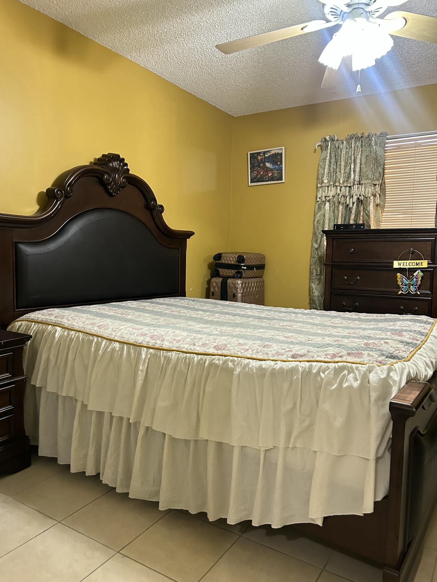 391 Springdale Circle Palm Springs, FL 33461 - Photo 11 of 22 9BF82604-D84F-4626-A70A-718955E74933