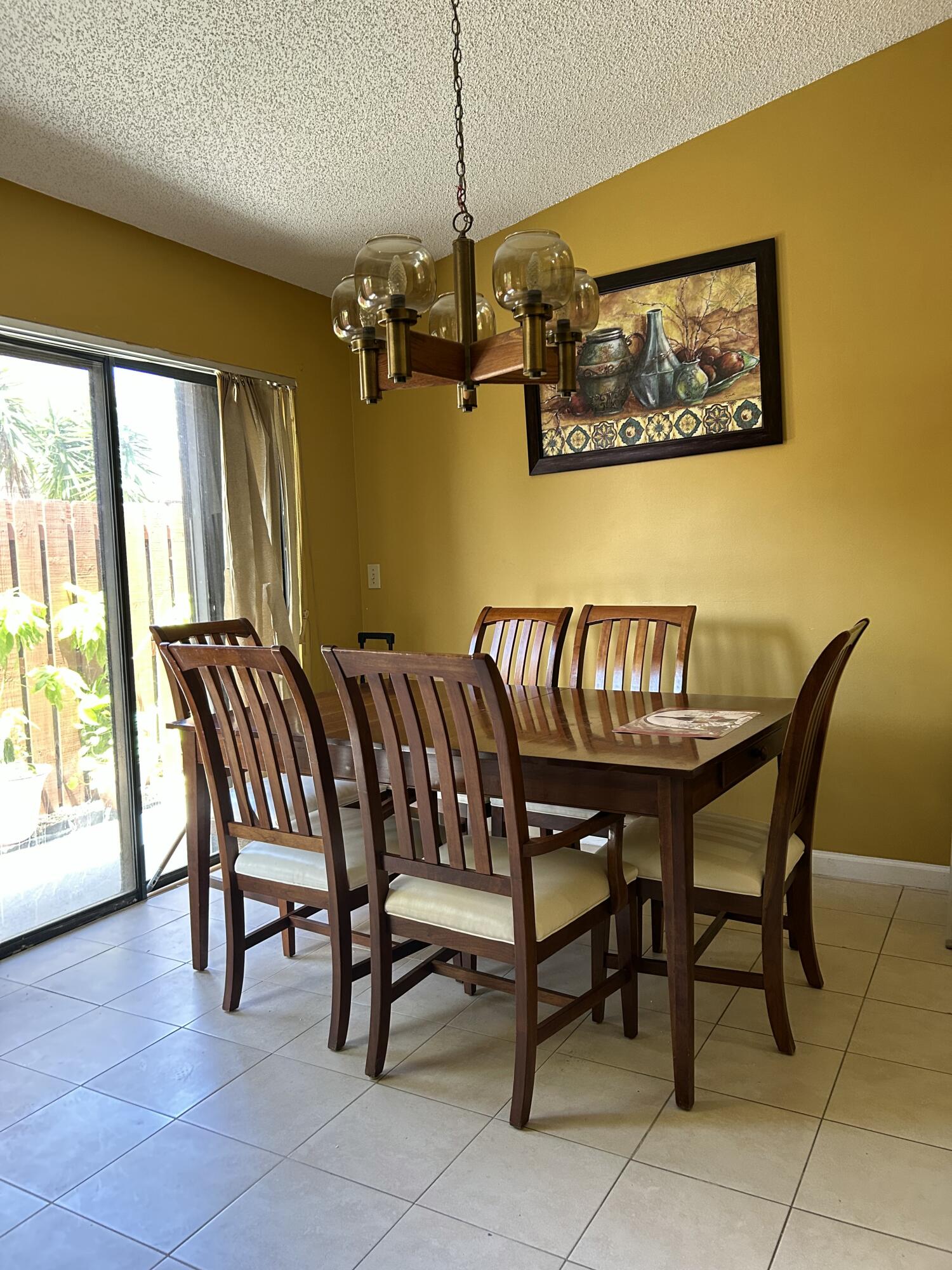 391 Springdale Circle Palm Springs, FL 33461 - Photo 7 of 22 D643C430-905C-45FC-8892-CA0A2E503AD8