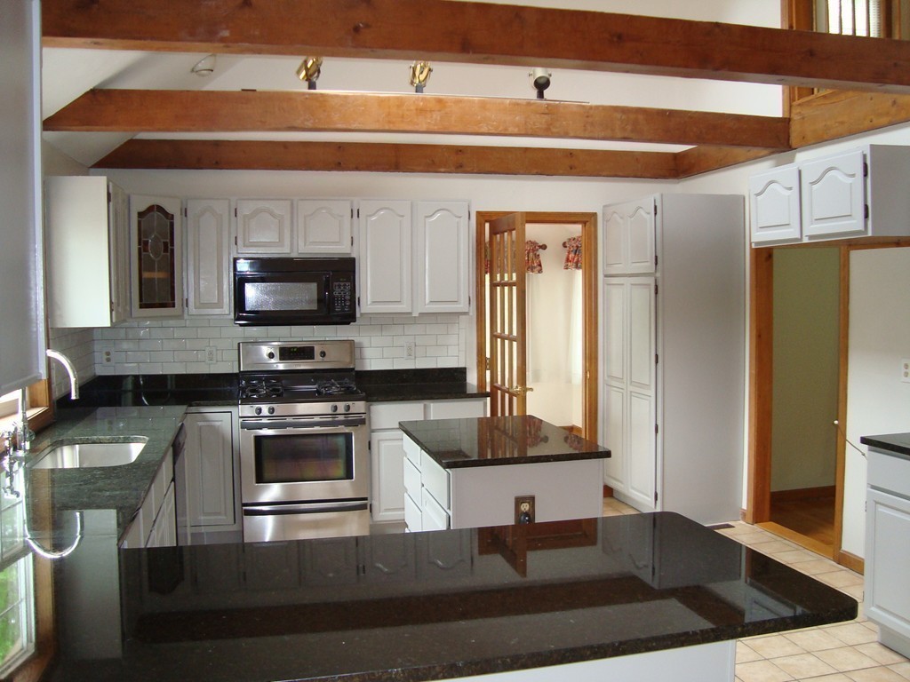 4 Allen Road Rochester, MA 02770 - Photo 10 of 29 Gallery Image 10
