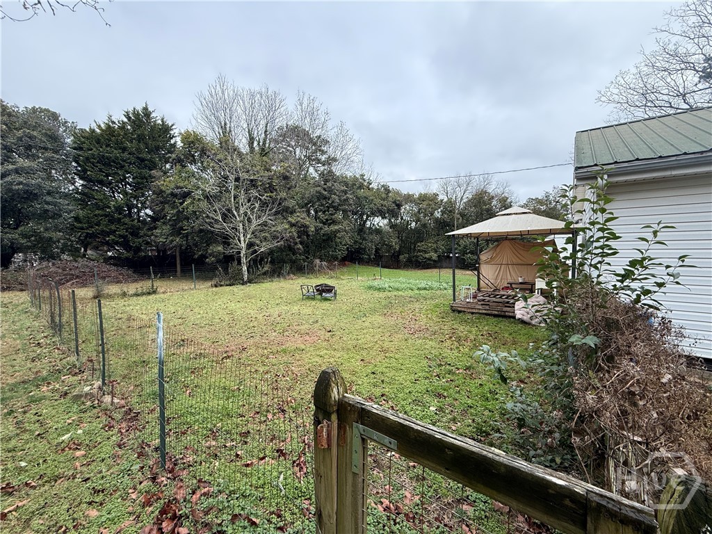 1361 Hull Road Athens, GA 30601 - Photo 9 of 16 1359