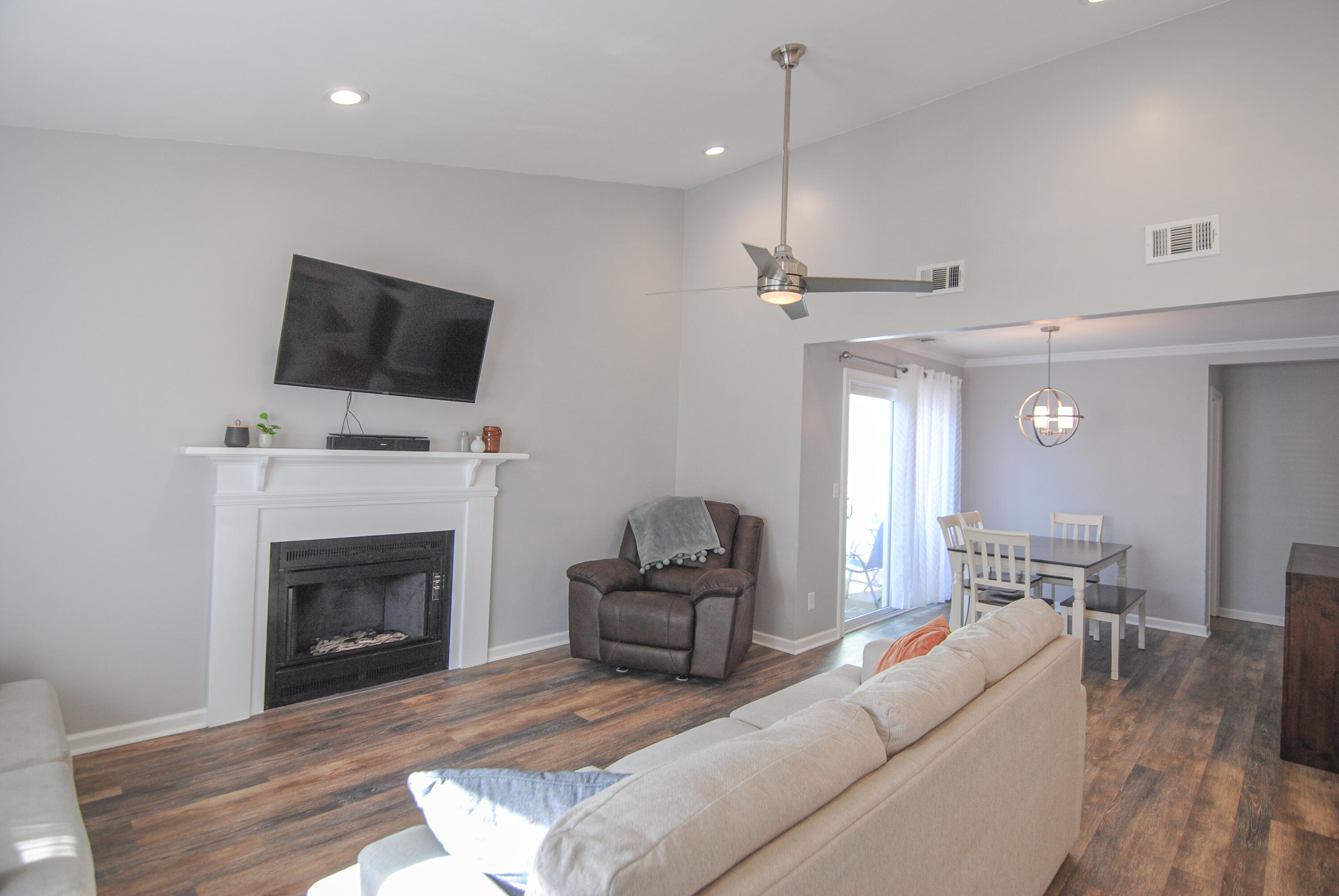 132 Lancashire Road Summerville, SC 29486 - Photo 12 of 15 DSC_0602