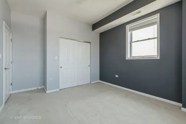 $3,495 | 828 West Grace Street, Unit 1304, Chicago, IL 60613