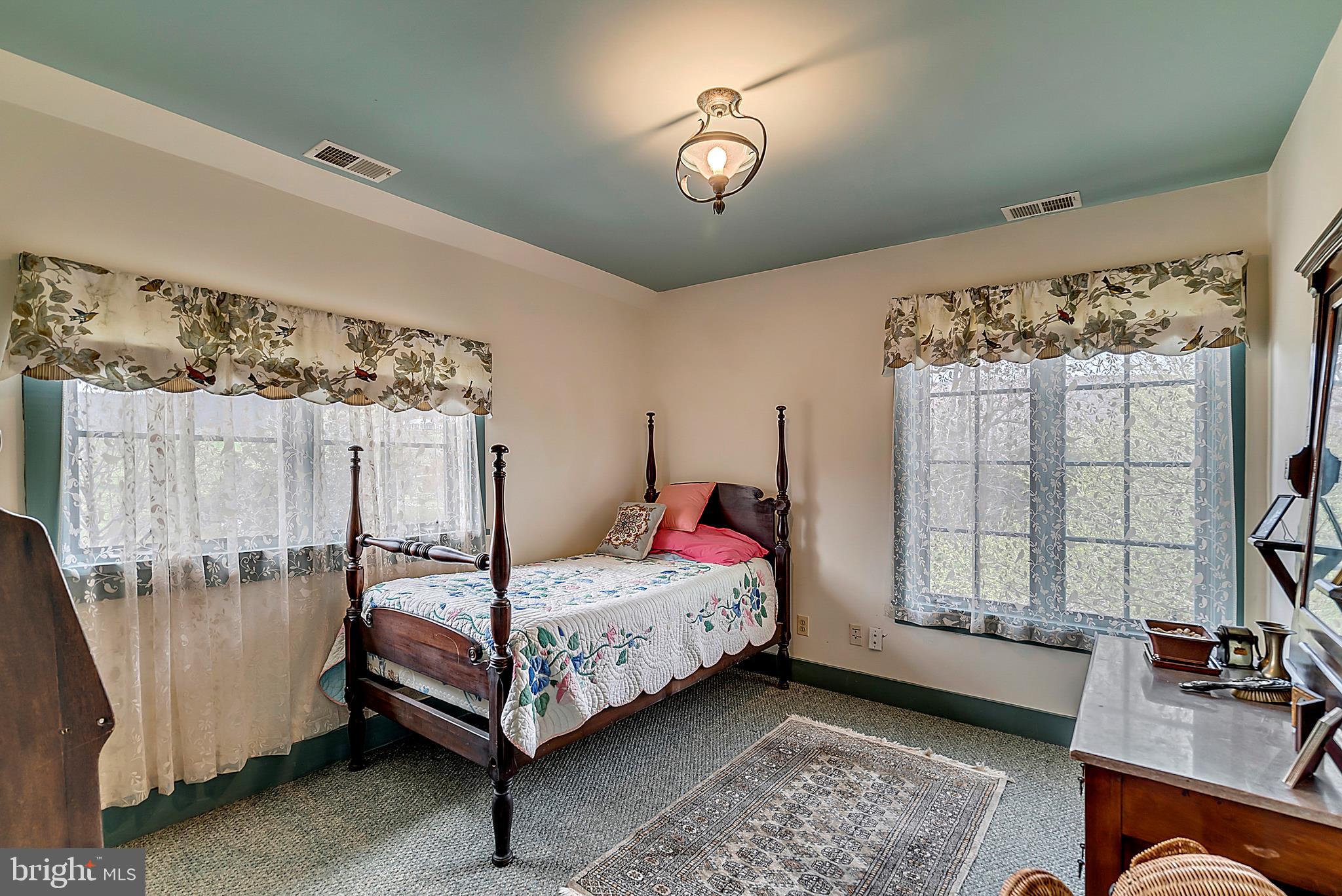 2283 Leeds Manor Road Markham, VA 22643 - Photo 34 of 45 Private Guest Quarters with Full Bathroom