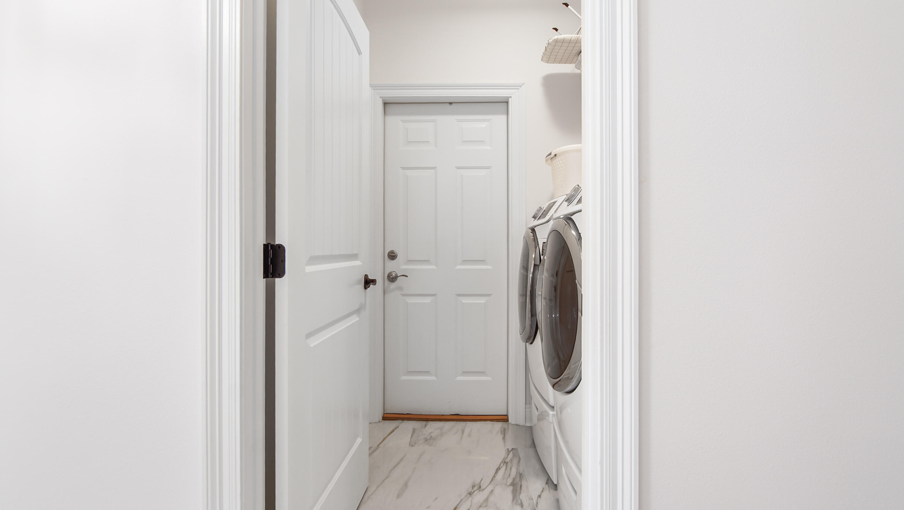 123 Big Oak Lane Santa Rosa Beach, FL 32459 - Photo 33 of 50 a bathroom with a shower