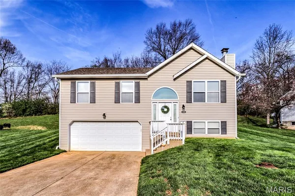 $225,000 | 12539 Early Morning Drive, Florissant, MO 63033