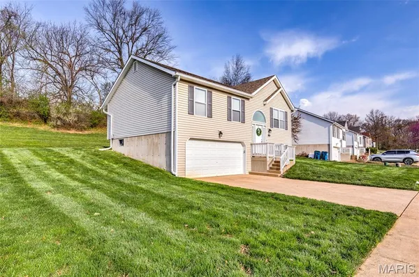 $225,000 | 12539 Early Morning Drive, Florissant, MO 63033
