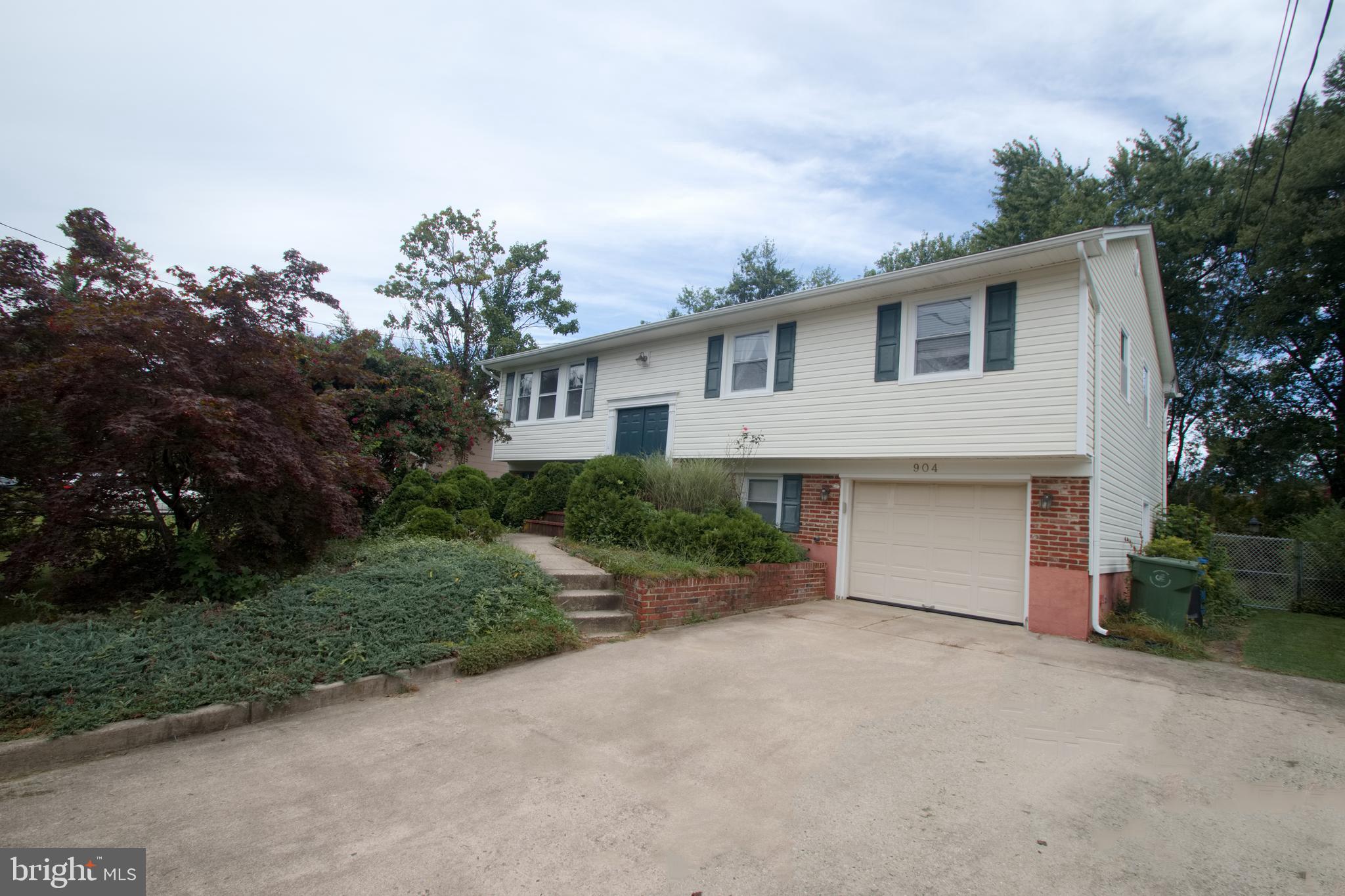 904 Cropwell Road Cherry Hill, NJ 08003 - Photo 1 of 31 Gallery Image 1