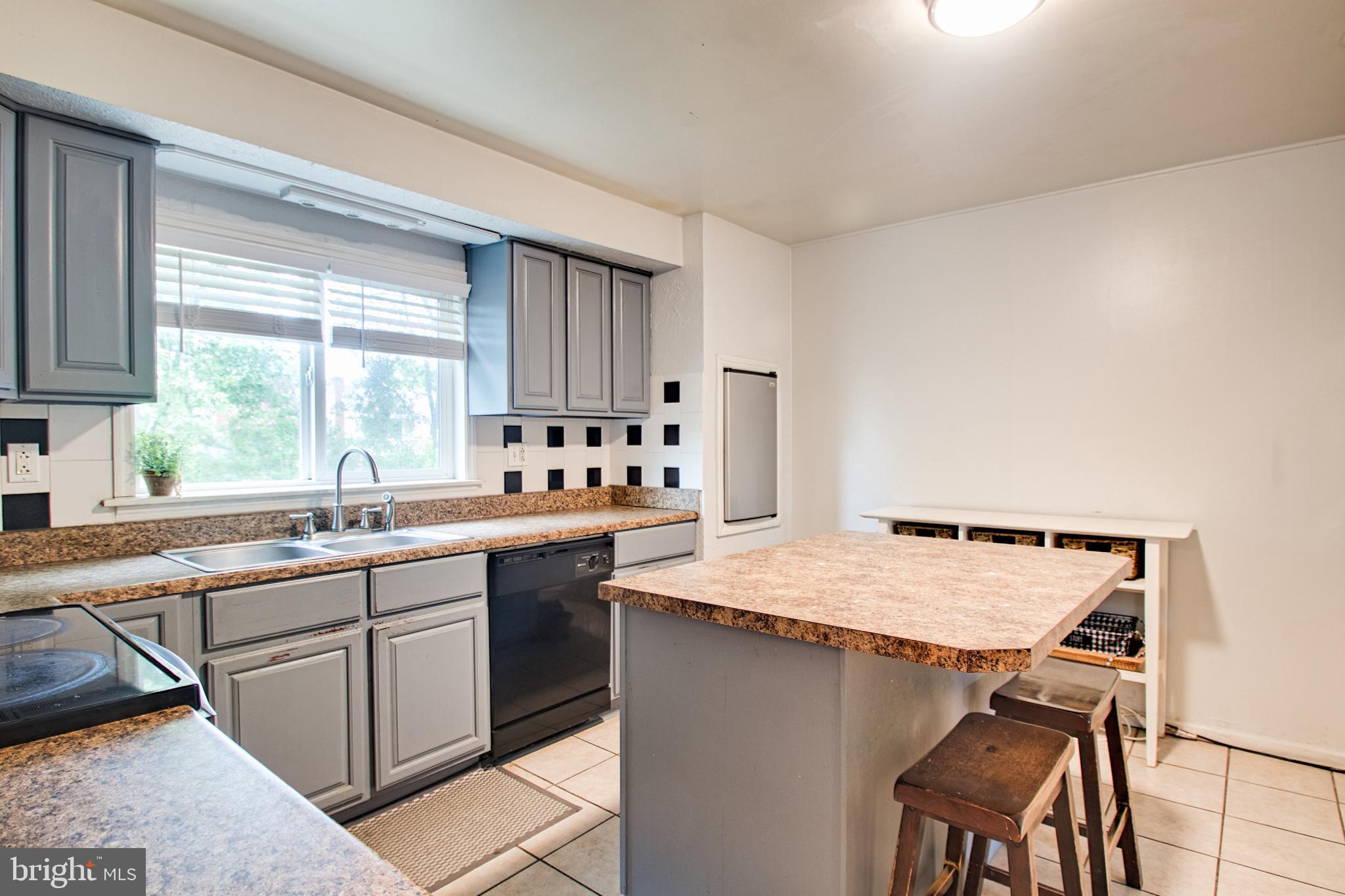 904 Cropwell Road Cherry Hill, NJ 08003 - Photo 8 of 31 Gallery Image 8