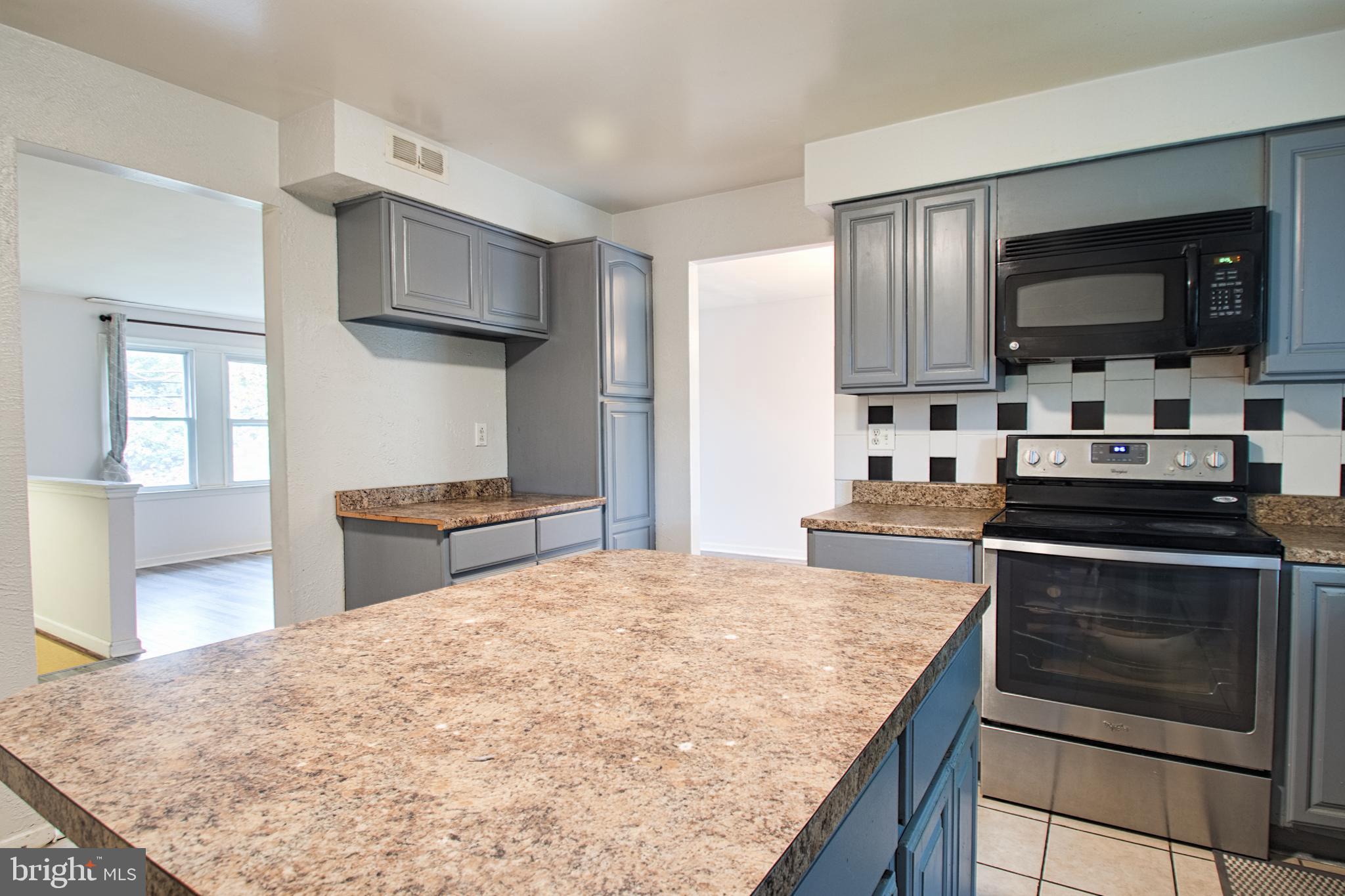 904 Cropwell Road Cherry Hill, NJ 08003 - Photo 9 of 31 Gallery Image 9