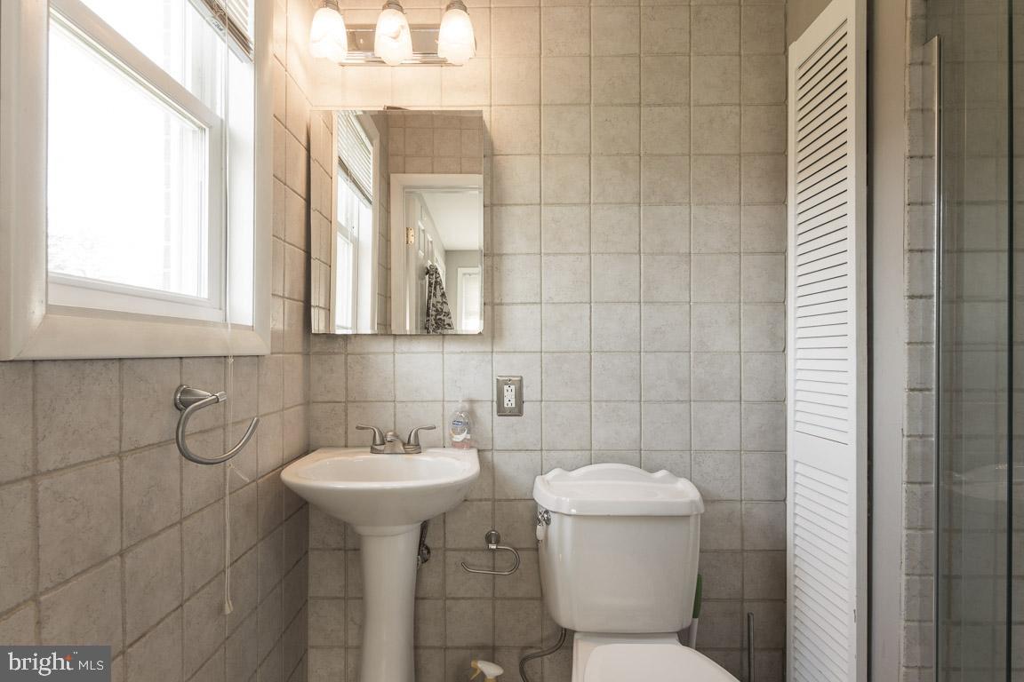 9907 Marilynn Road Perry Hall, MD 21128 - Photo 22 of 50 Primary Bathroom