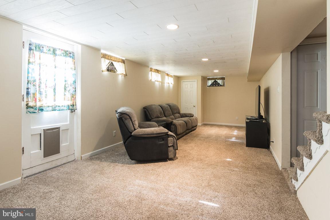9907 Marilynn Road Perry Hall, MD 21128 - Photo 35 of 50 Family Room