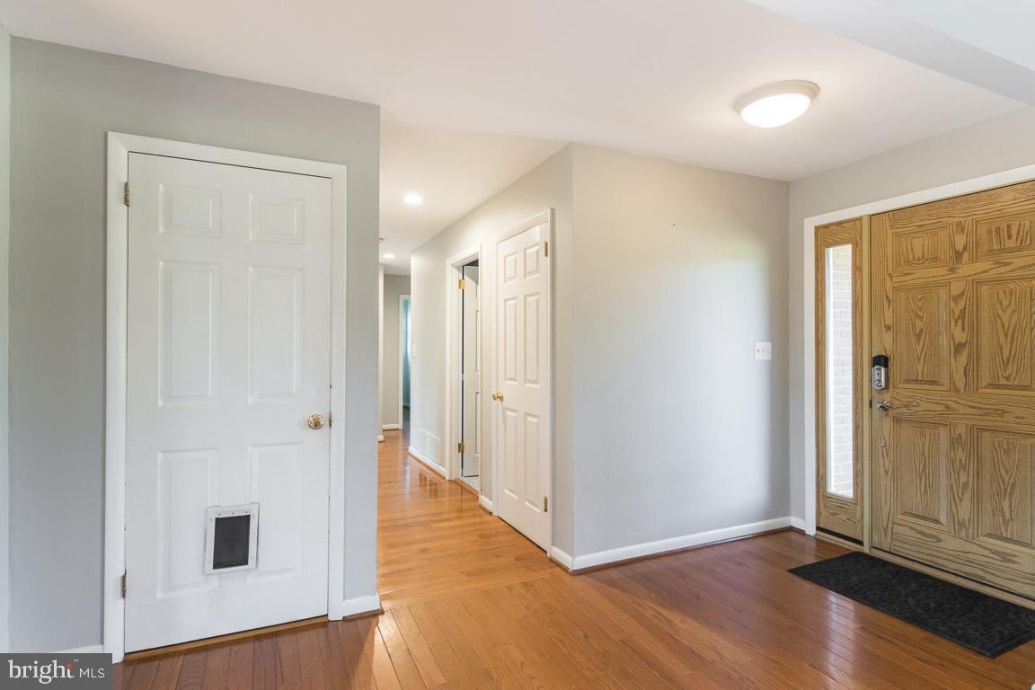 9907 Marilynn Road Perry Hall, MD 21128 - Photo 7 of 50 Foyer