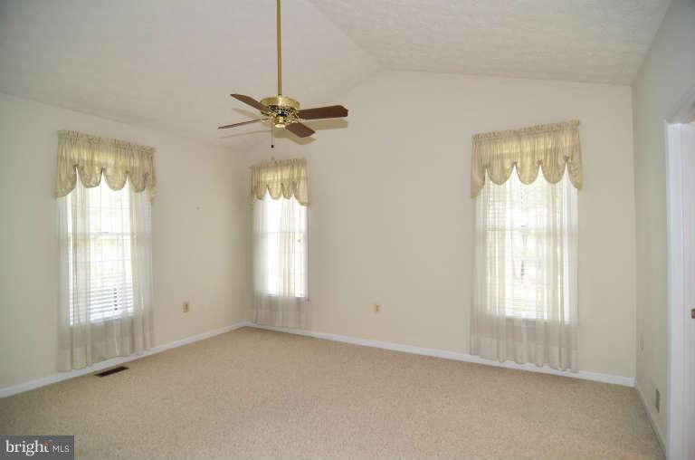 31 Bryants Nursery Road Silver Spring, MD 20905 - Photo 14 of 28 Bedroom (Master)