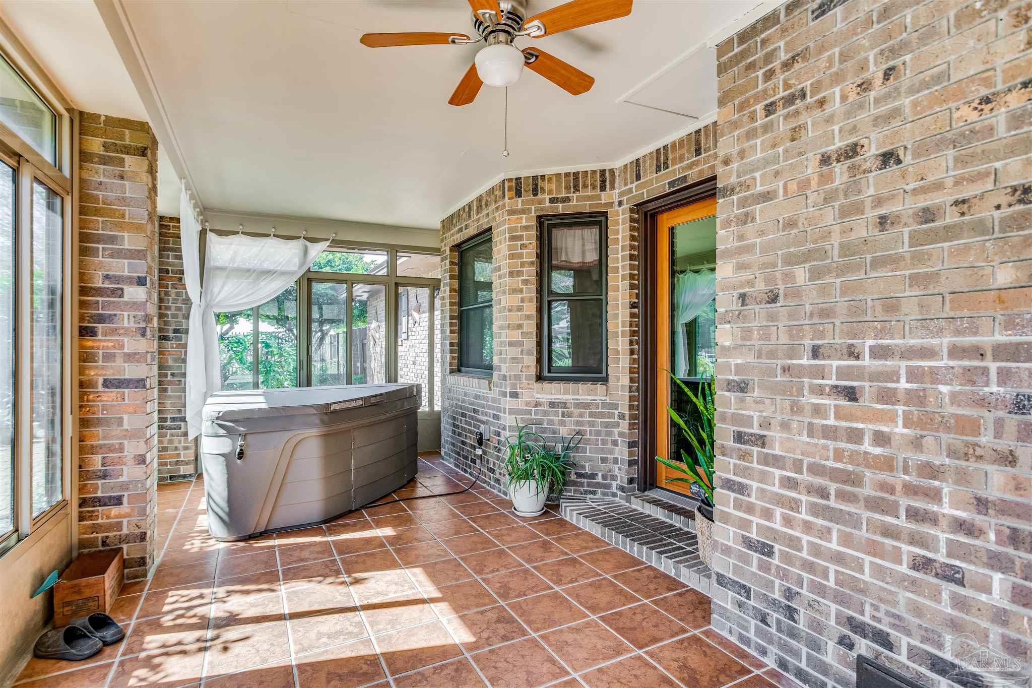 1205 Palisade Road Pensacola, FL 32504 - Photo 13 of 37 Gallery Image 13